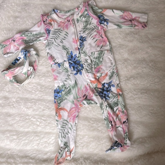 Two sleepers One is Jessica Simpson 3 to 6 months the other ones L&J 3-6months - Picture 1 of 9